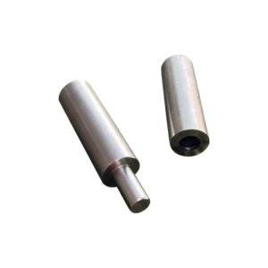 Bisagra tubular de acero inoxidable de alta resistencia, ideal para puertas y portones. Resistente a la corrosión y fácil de instalar en proyectos metálicos.
